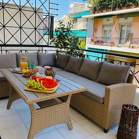 2 Bd Aprt 7'min Away From Acropolis Apartment *